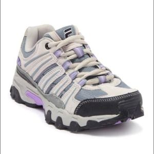 Women’s hiking shoes